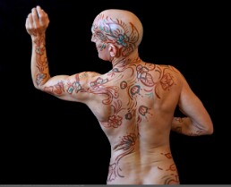 AL_CarrieEsser_S03_TucsonAZ_Bodypaint+Photo_1841_rRLc