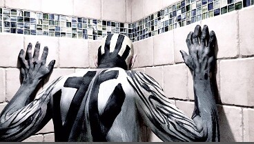 AL_DortchDESIGNS_S13_VA_Bodypaint+Photo_DirtyBoysClean-ClaustrophobicKinkTrap_609_r