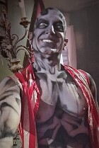 AL_LHoH_S06_HauntSeason_MD_Angelica_MUA_Leo-TheaterHallway_183049869_RLLW