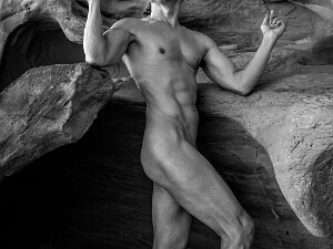 Featured Showcase Up to 50 recent favorites and eclectic selections highlighting recent modeling gigs or edits